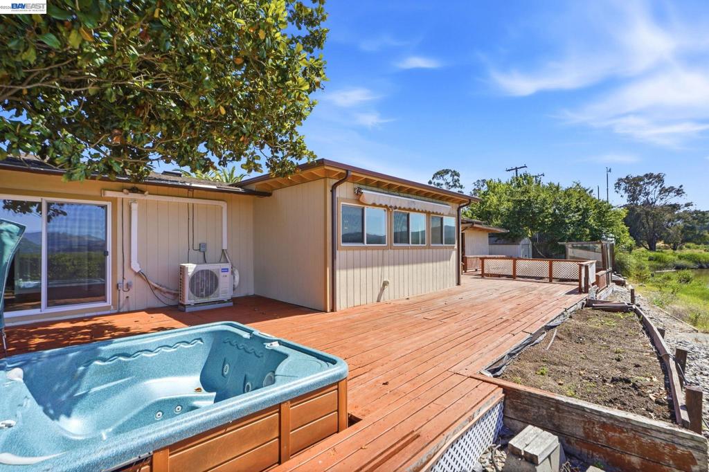 893 Bel Marin Keys Blvd Property Photo 15