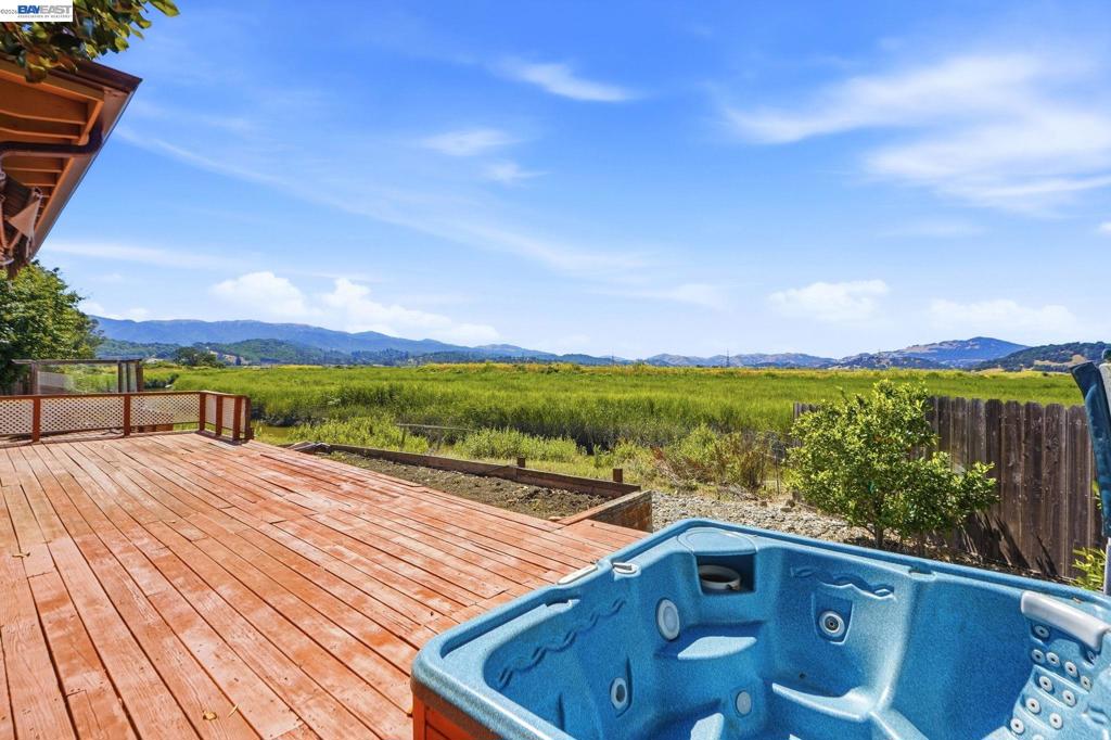 893 Bel Marin Keys Blvd Property Photo 16