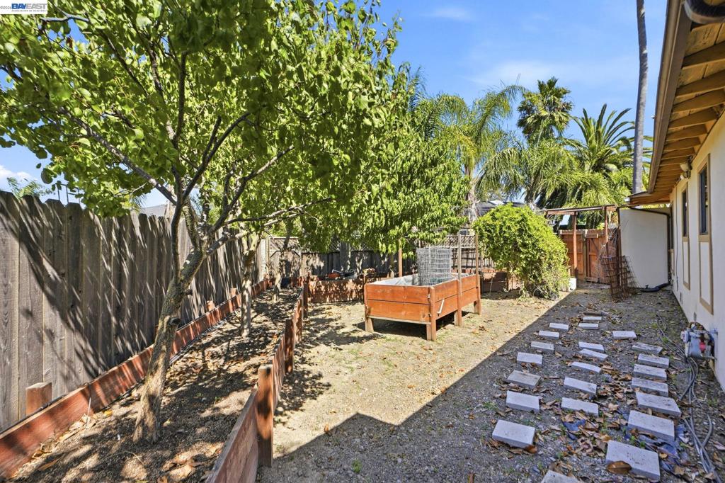 893 Bel Marin Keys Blvd Property Photo 35