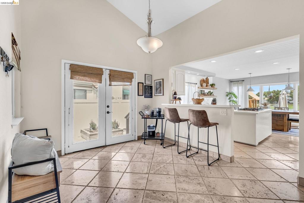5331 Emerald Court Property Photo 6