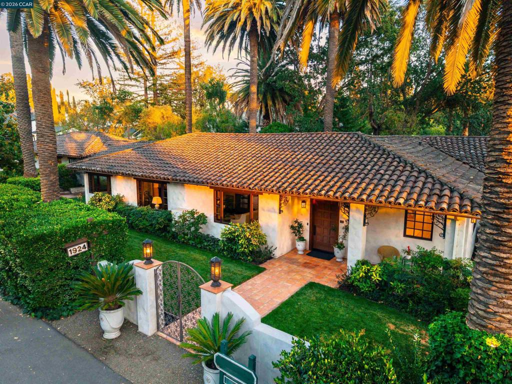 1924 Alameda Diablo Property Photo 8