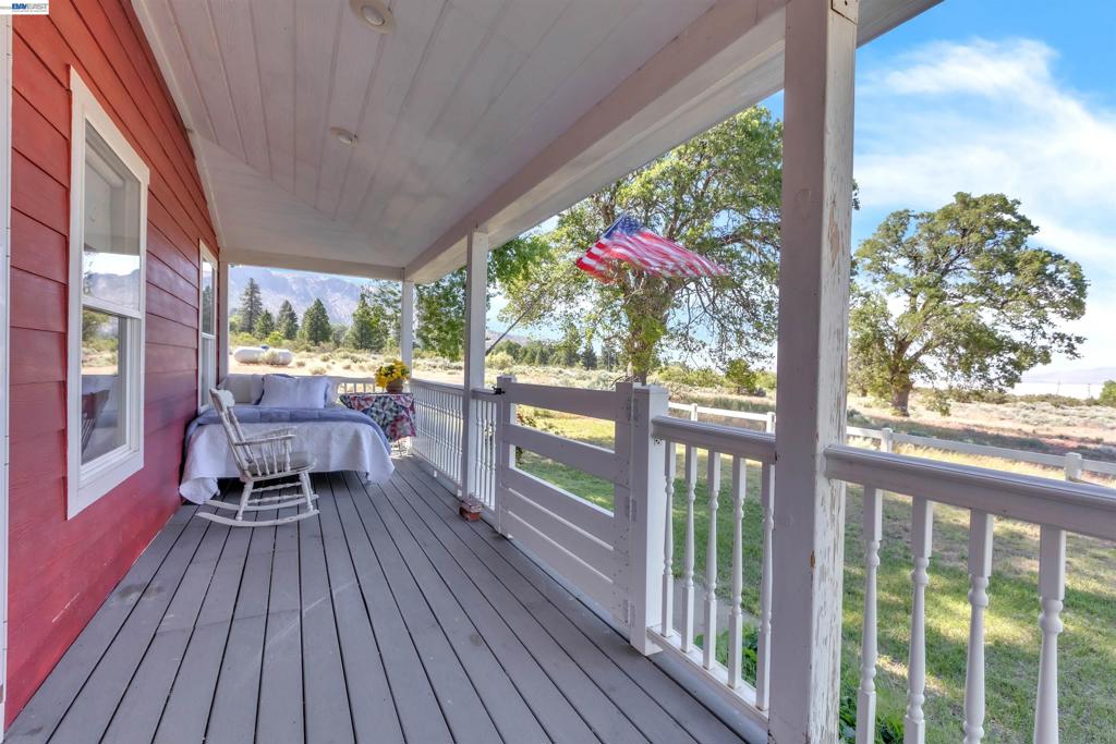452 Us Hwy 395 Property Photo 4