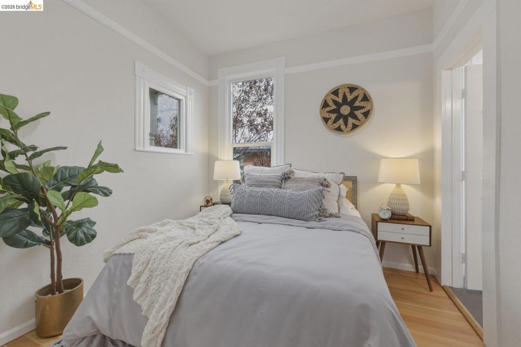 1324 Burnett St Property Photo 14