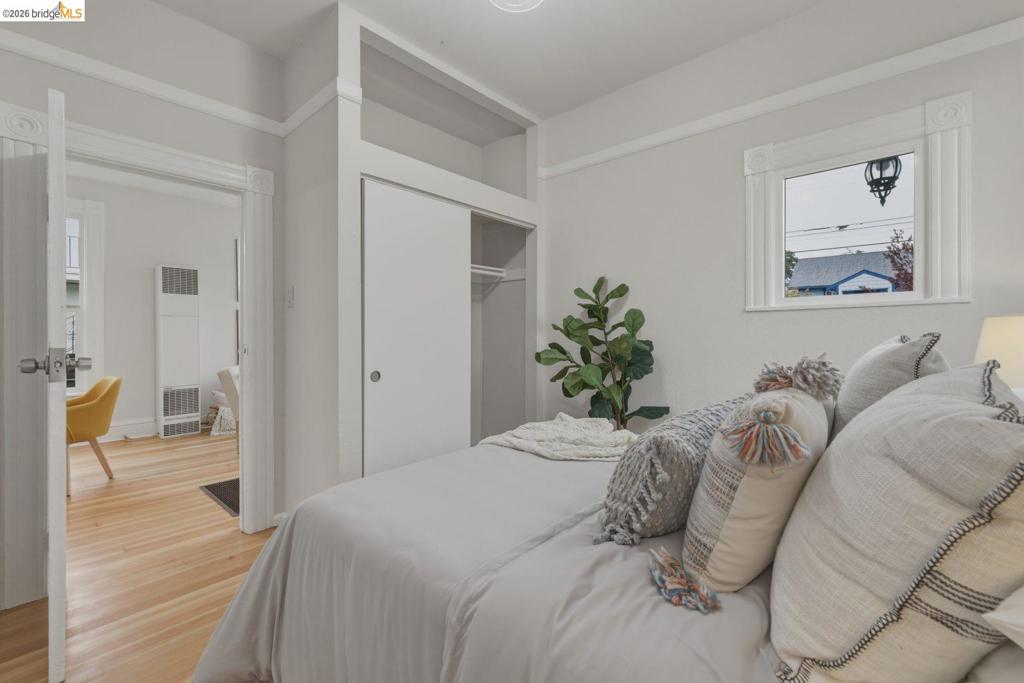1324 Burnett St Property Photo 16