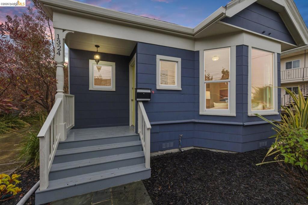 1324 Burnett St Property Photo 33