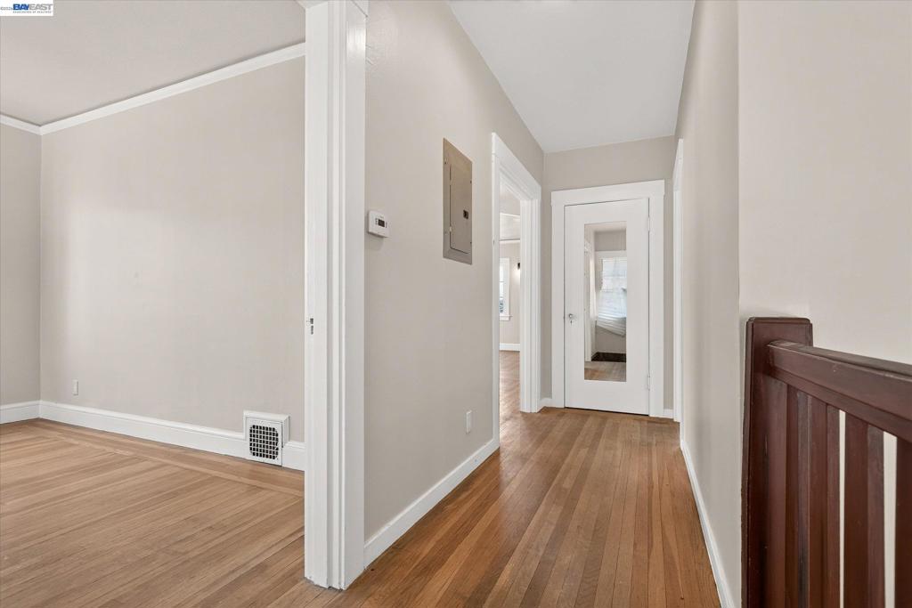 753 Warfield Ave Property Photo 22