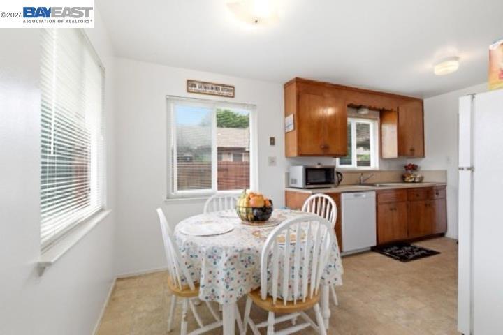 3836 3838 Dubac Way Property Photo 7