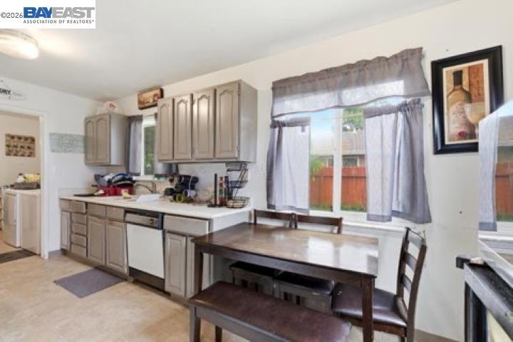 3836 3838 Dubac Way Property Photo 16