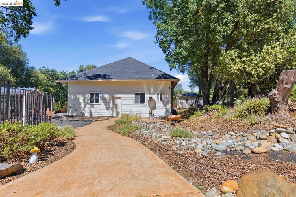 15620 Curtis Cir Property Photo 10
