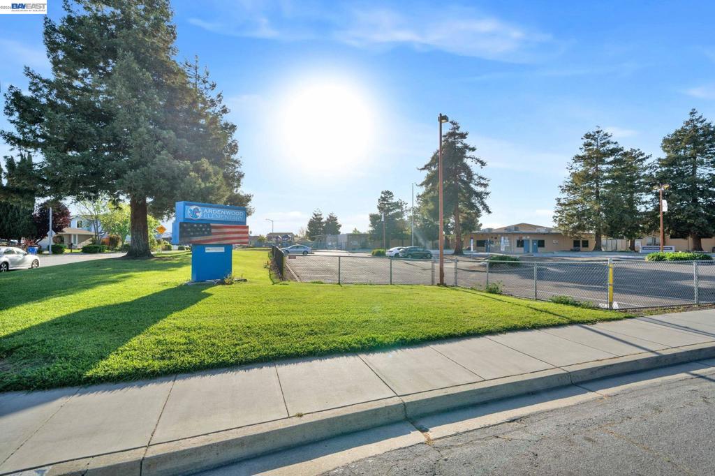 4309 Jessica Cir Property Photo 37