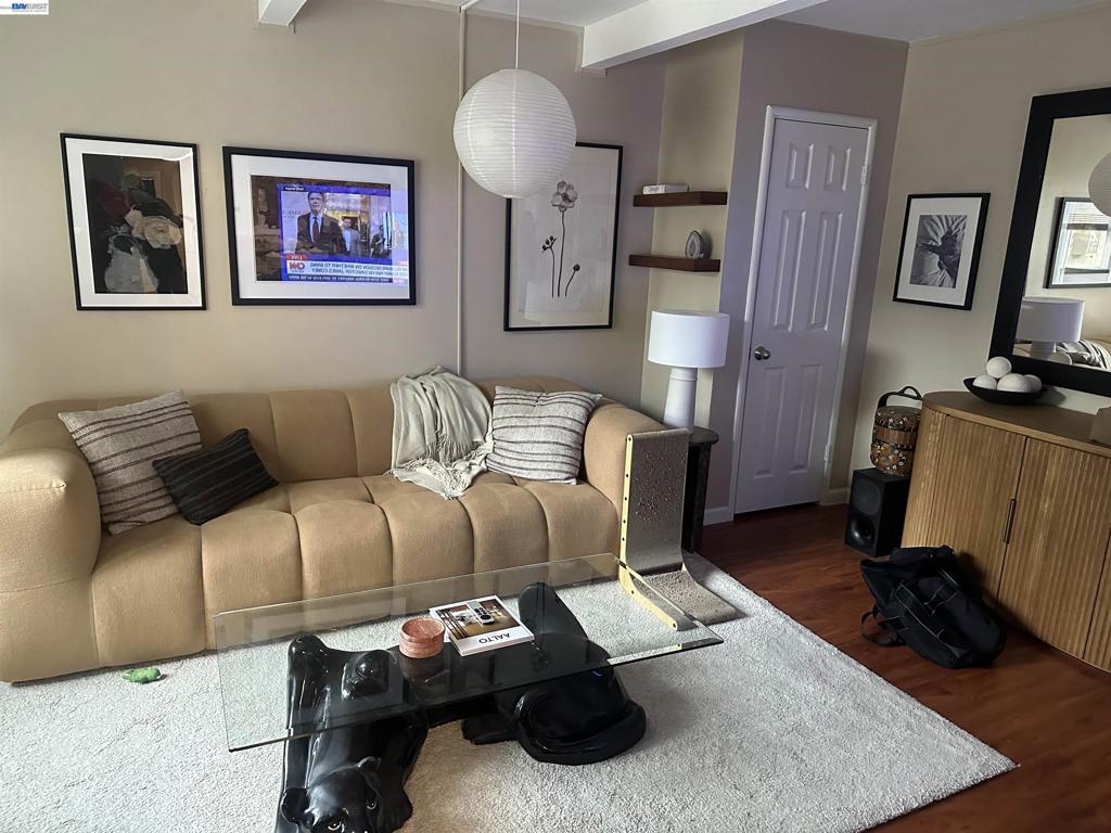 1282 Carmel Ct Property Photo 5