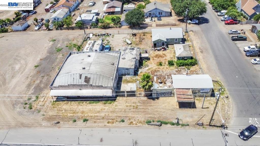 108 D St Property Photo 8