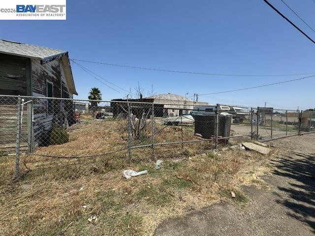 108 D St Property Photo 25