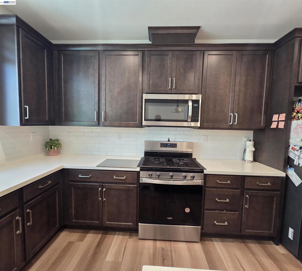 5585 Holly Bay Avenue Property Photo 11