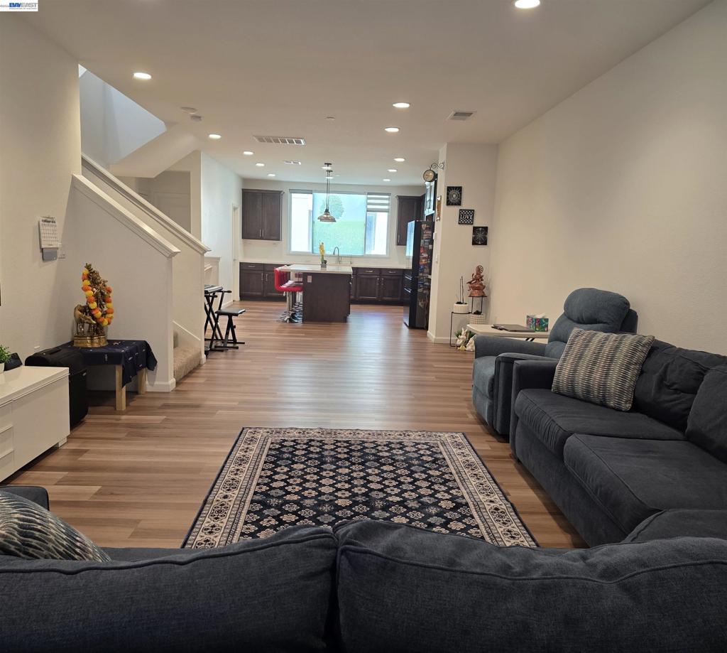 5585 Holly Bay Avenue Property Photo 14