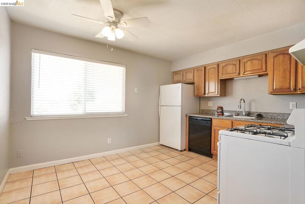 1017 H St Property Photo 11