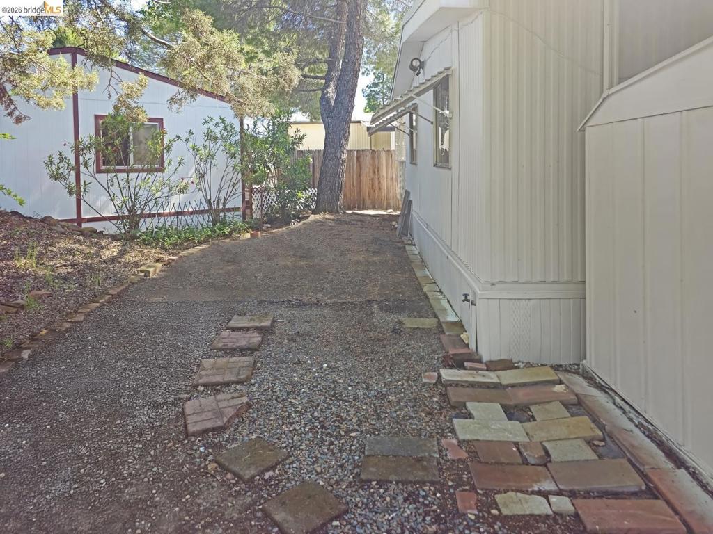 845 Mountain Shadows Blvd Property Photo 16