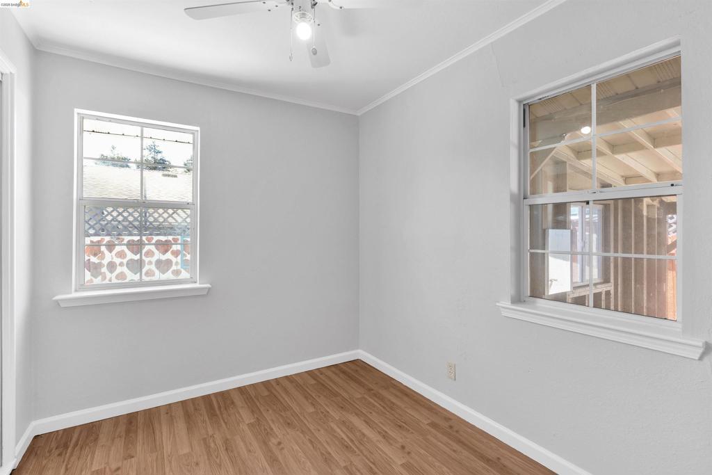 36863 Elm St Property Photo 14
