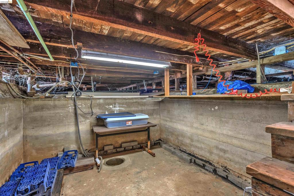 36863 Elm St Property Photo 23