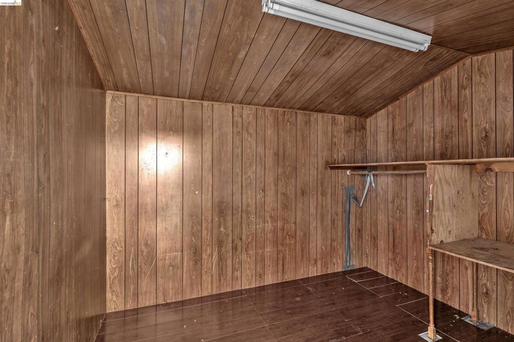 36863 Elm St Property Photo 51