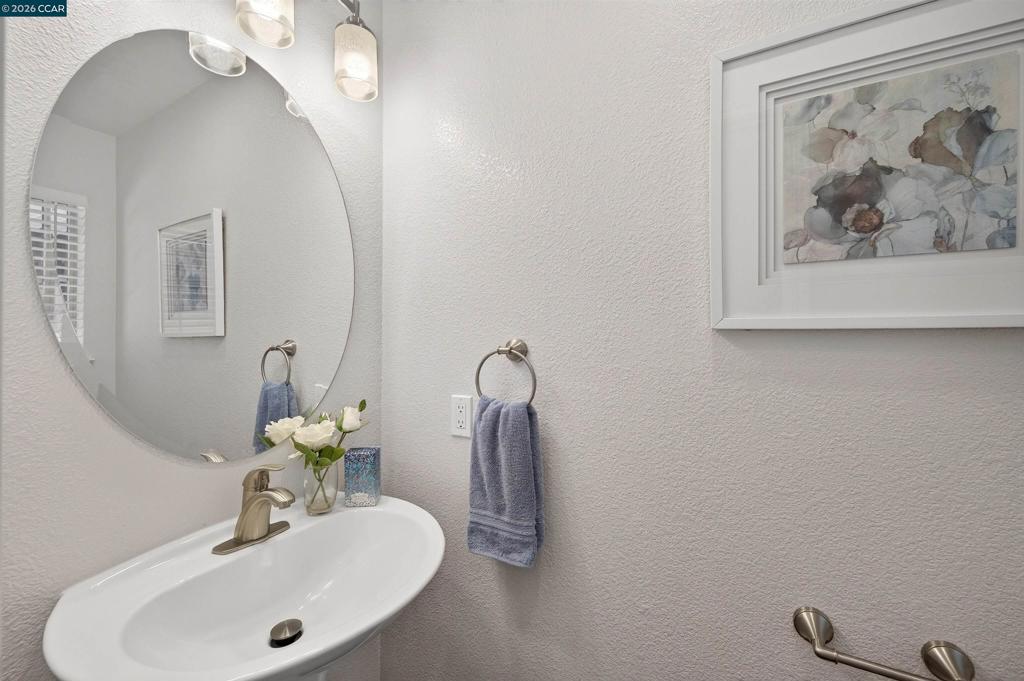 808 Destiny Ln Property Photo 17