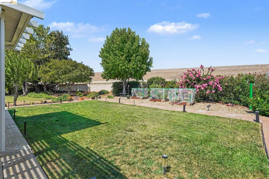 311 Upton Pyne Dr Property Photo 24