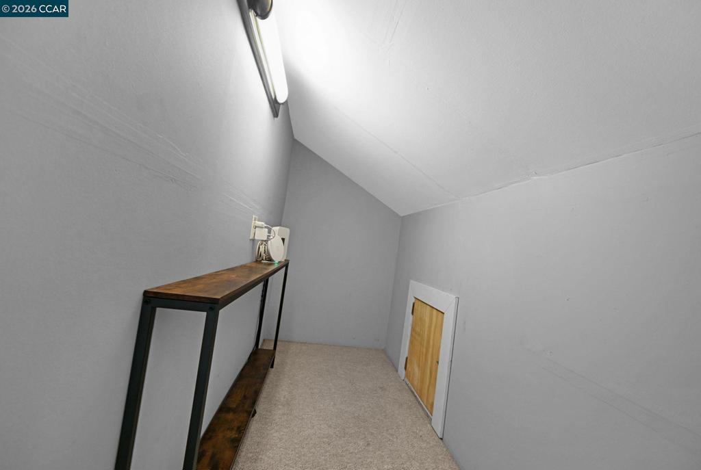425 Bay St Property Photo 27