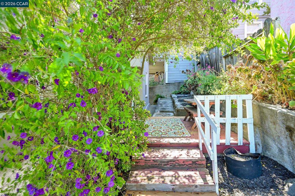 425 Bay St Property Photo 42