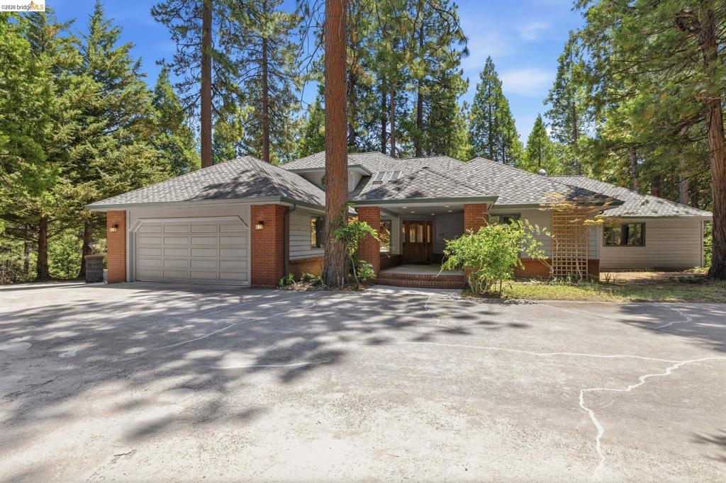 19903 Forest Vista Drive Property Photo