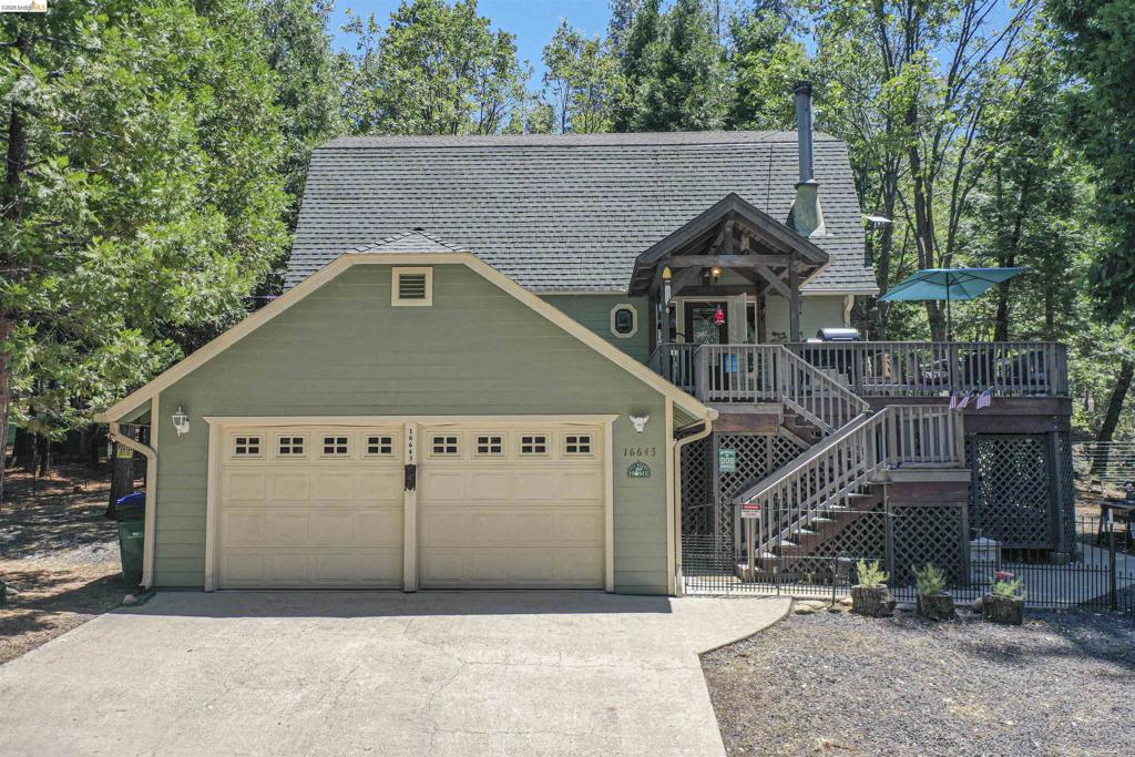 16643 Saddle Ct Property Photo 1