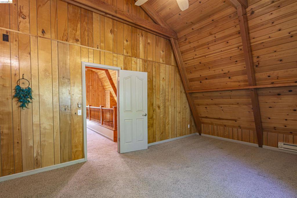 16643 Saddle Ct Property Photo 18