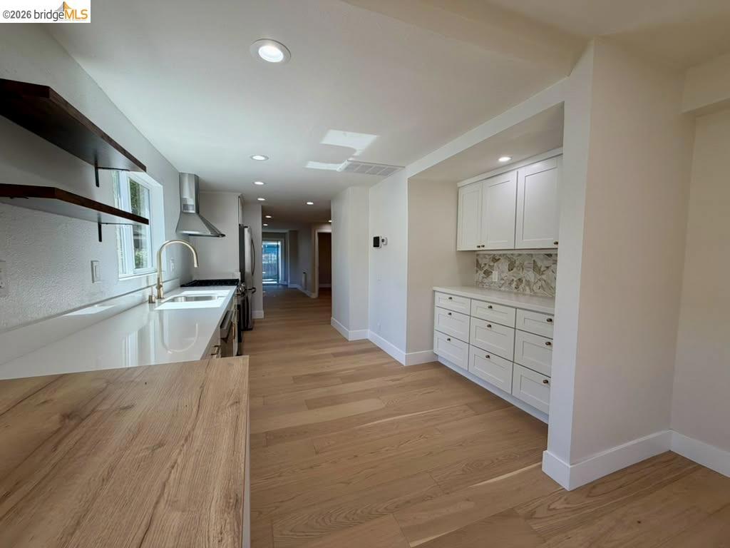 1327 Ward St Property Photo 7