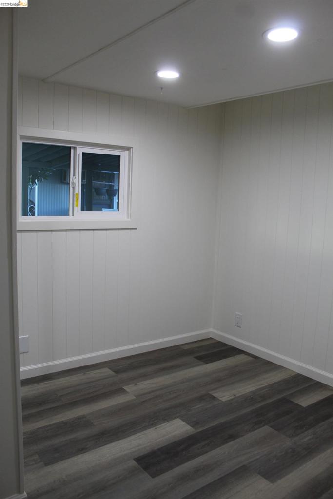 4400 Gateway Drive Property Photo 5