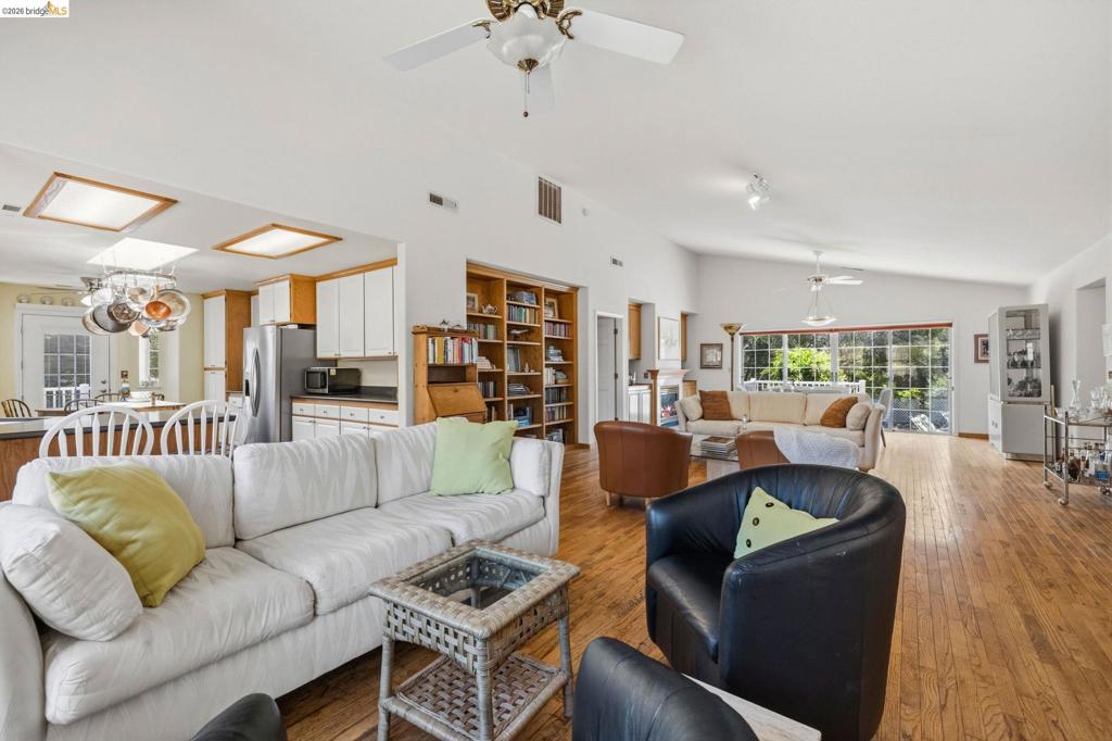 10331 Slate Rim Rd Property Photo 13