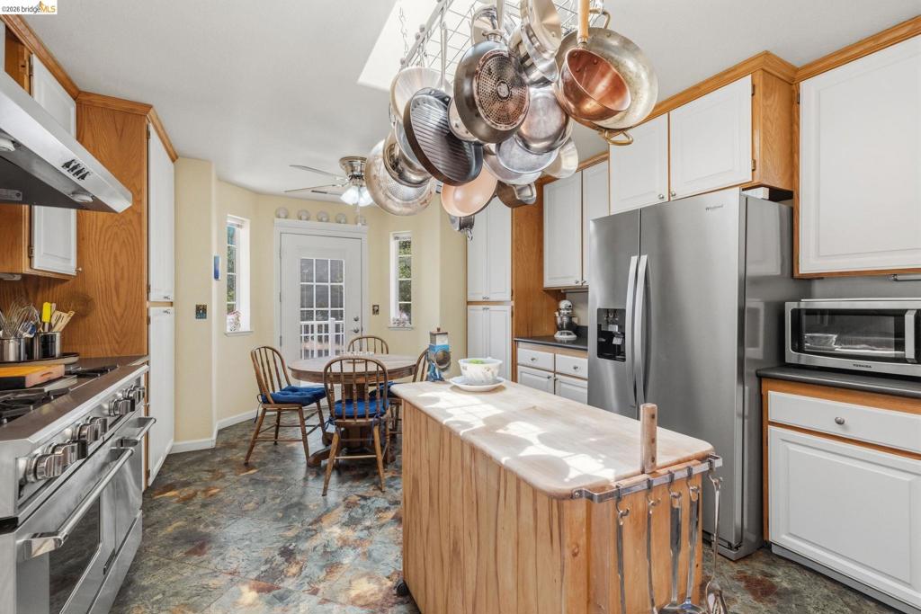 10331 Slate Rim Rd Property Photo 18