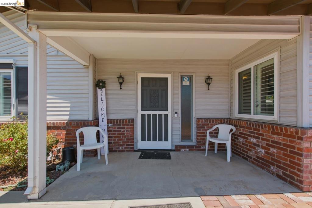 1421 Woodmont Way Property Photo 9