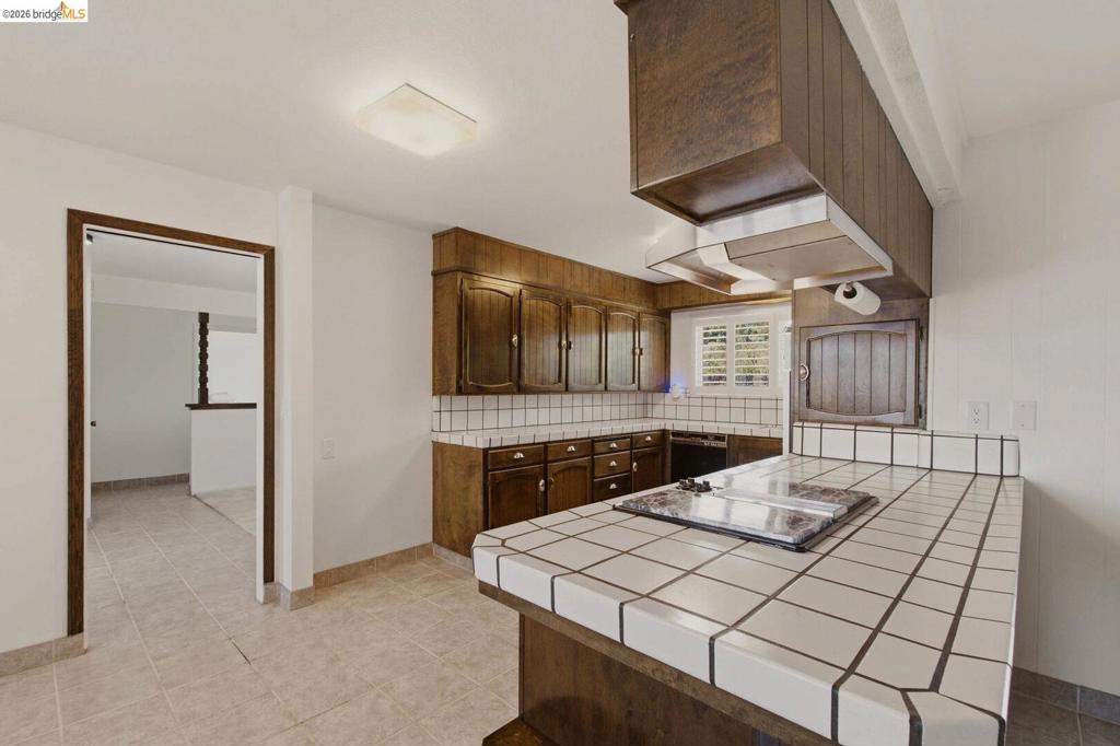 1421 Woodmont Way Property Photo 18