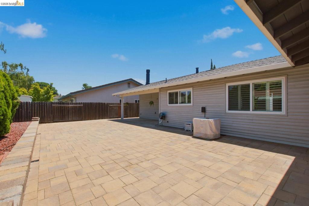 1421 Woodmont Way Property Photo 34