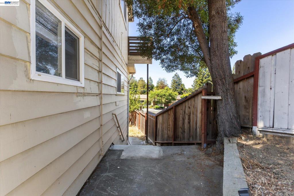 26770 Hayward Blvd Property Photo 22