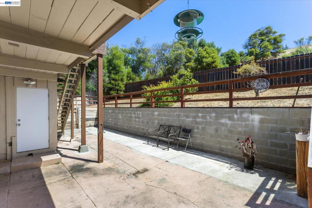 26770 Hayward Blvd Property Photo 23
