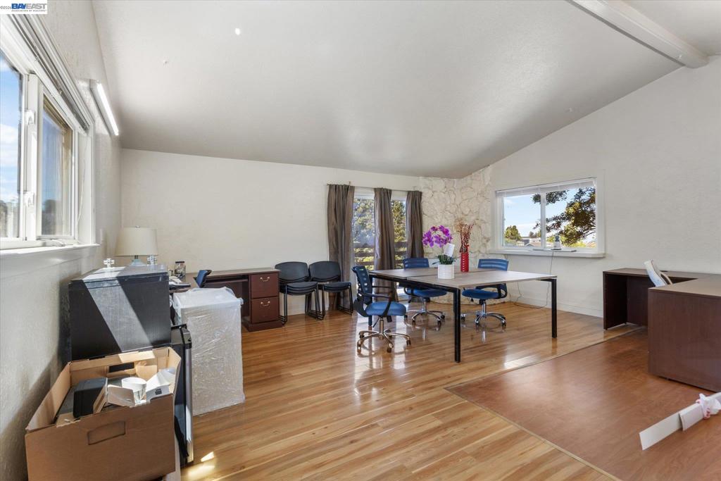 26770 Hayward Blvd Property Photo 27