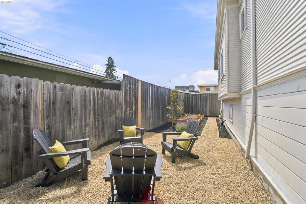 4205 West St Property Photo 54