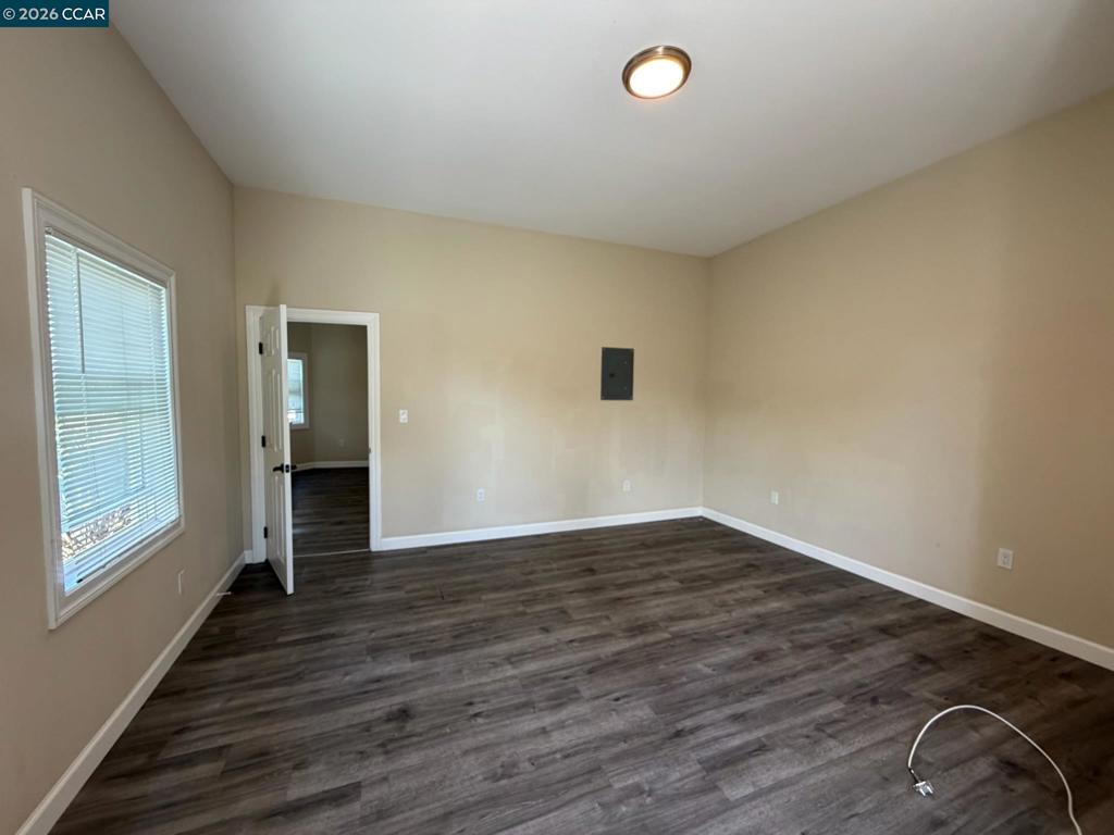529 Carolina St Property Photo 5