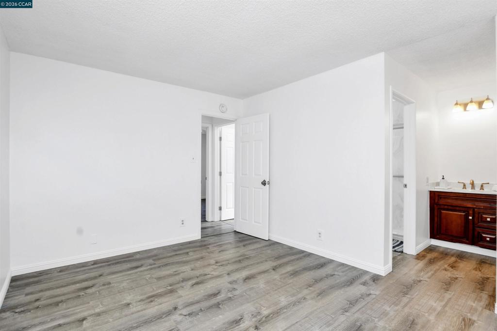 3555 Thunderbird Dr Property Photo 18