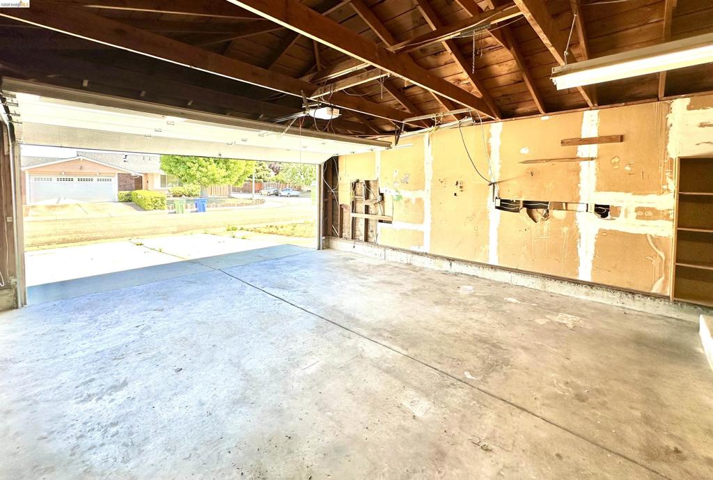 4269 Ribera St Property Photo 11
