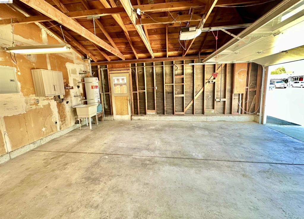 4269 Ribera St Property Photo 12