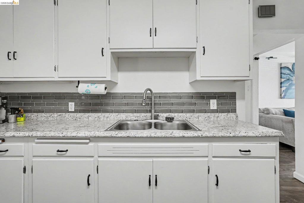 2924 Elizabeth Ln Property Photo 7