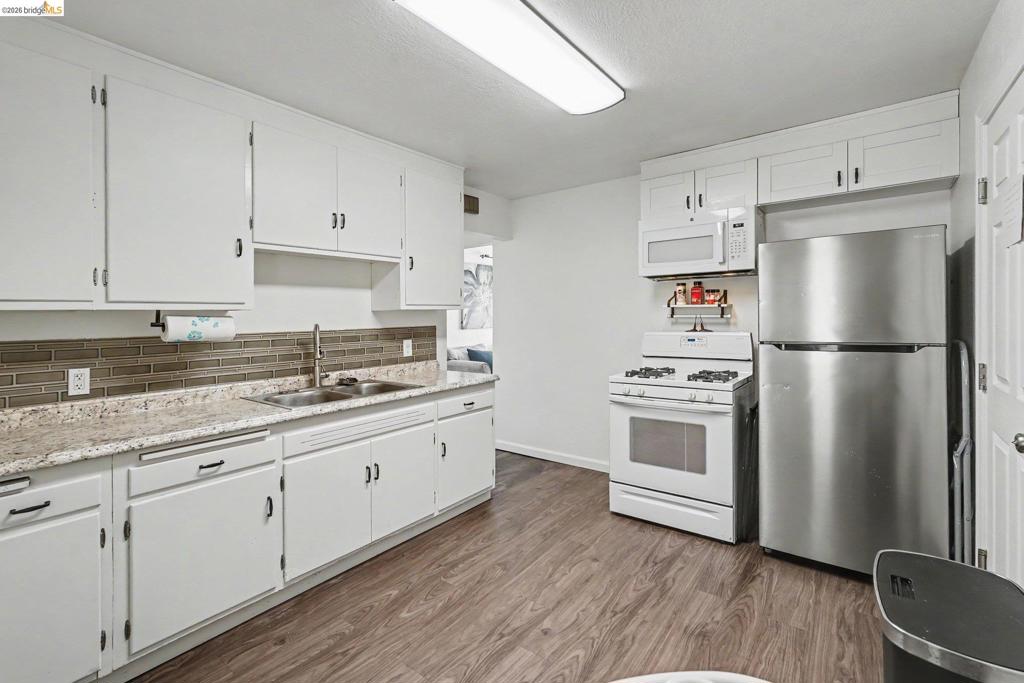 2924 Elizabeth Ln Property Photo 8