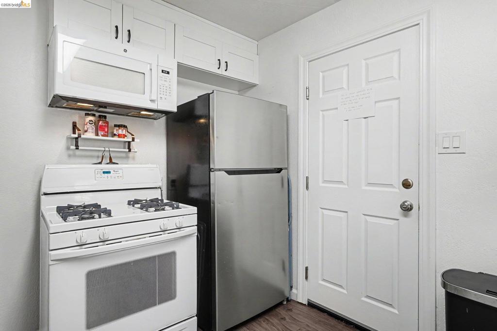 2924 Elizabeth Ln Property Photo 9