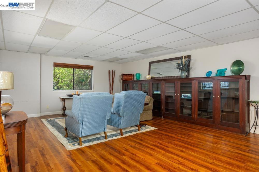 6727 Sunnyslope Ave Property Photo 34
